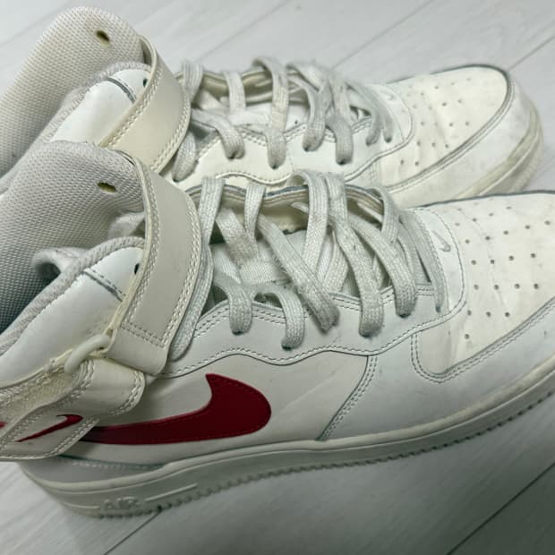 나이키 에어포스 1 하이 흰빨 43사이즈