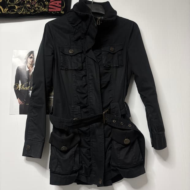 빈티비 포켓 디테일 벨트 자켓