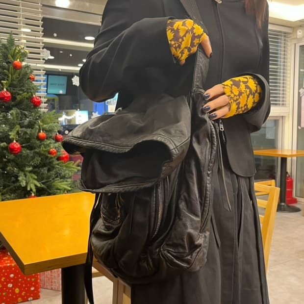 The viridi anne 더 비리디 안느 고트레더 메신저 백