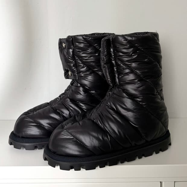 미우미우 패딩 부츠 블랙 36