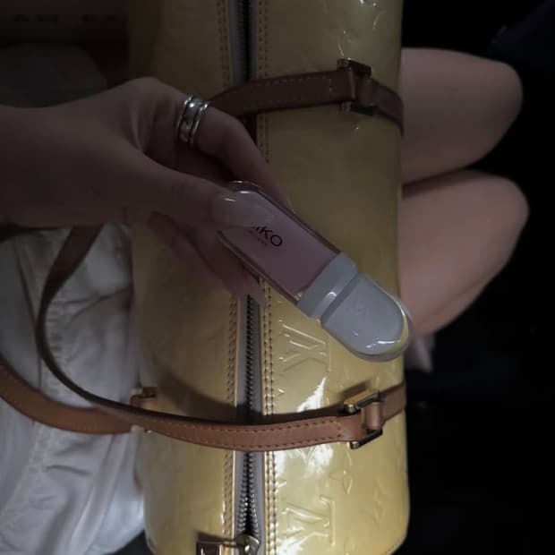 루이비통 모노그램 베르니 베드포드 원통백 옐로우