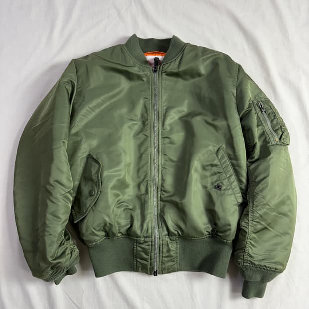 Alpha Industires 알파인더스트리 ma-1 항공점퍼 M