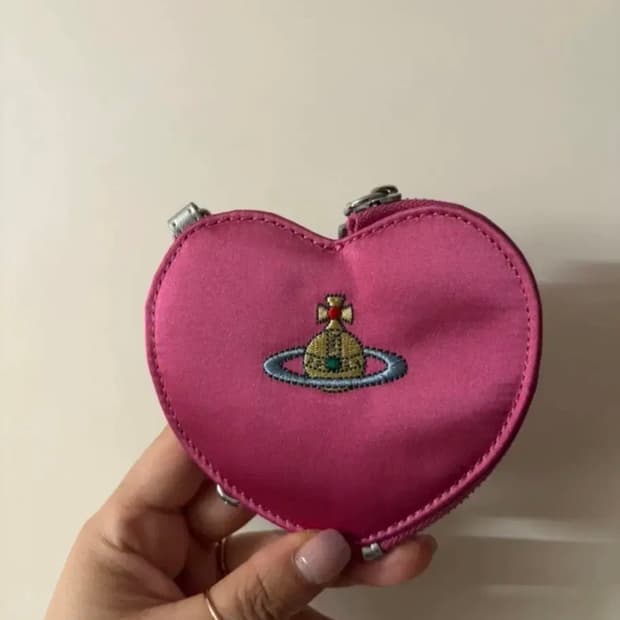 비비안웨스트우드 하트 동전 지갑 핑크