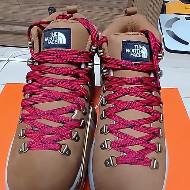 노스페이스 레더부츠(235mm)  