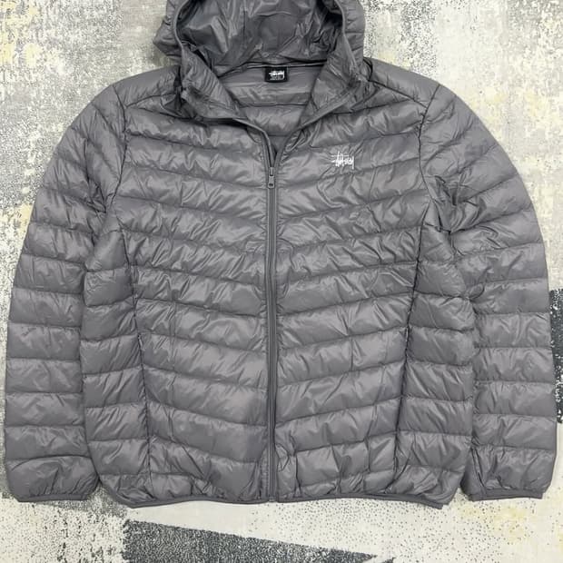 스투시 경량패딩