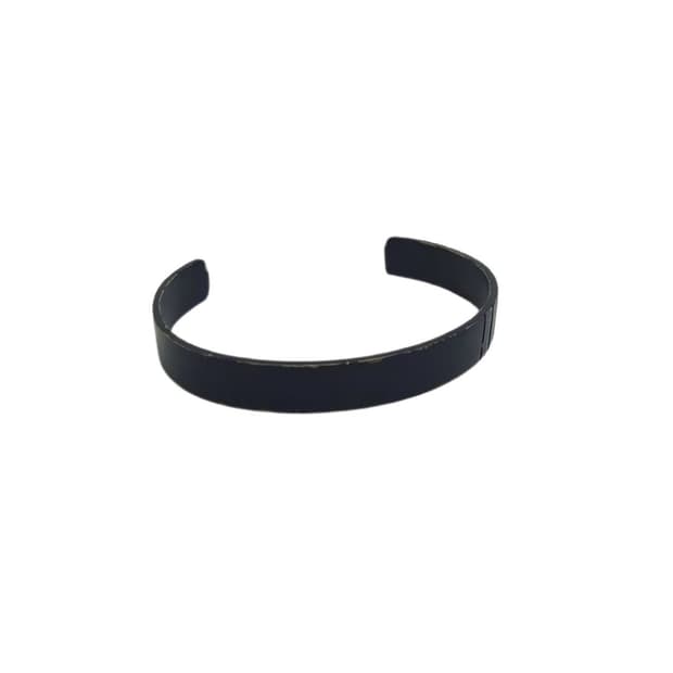 Open cuff