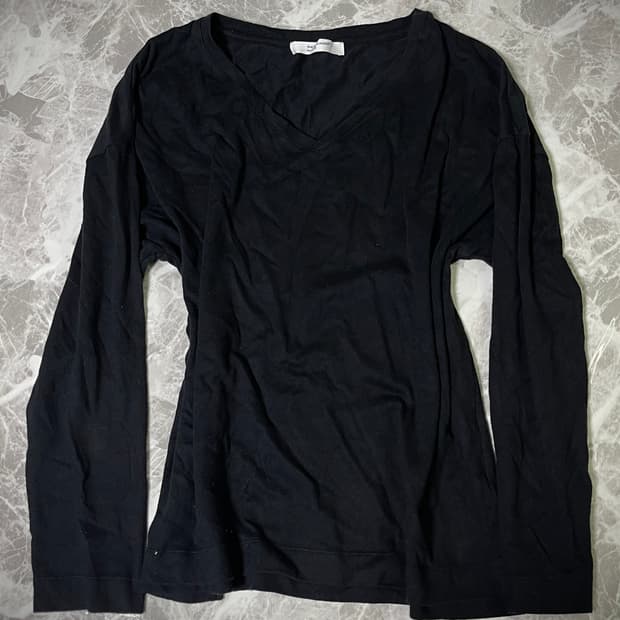 v neck sleeve t