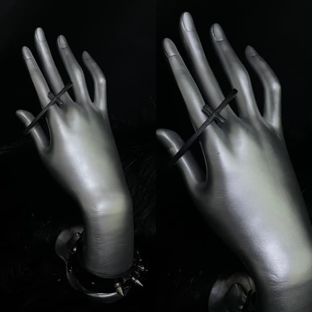 black cross ring 