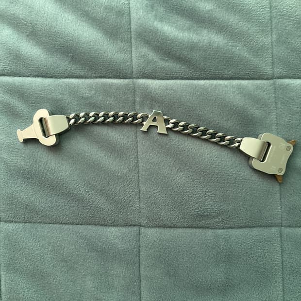 알릭스 팔찌 s-m