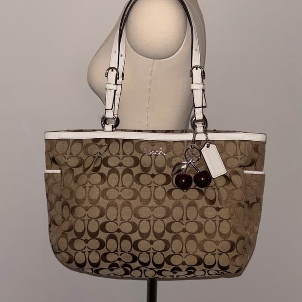 Coach vintage hobo bag