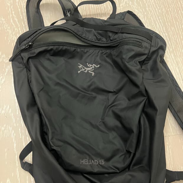 아크테릭스 헬리아드 15 검정