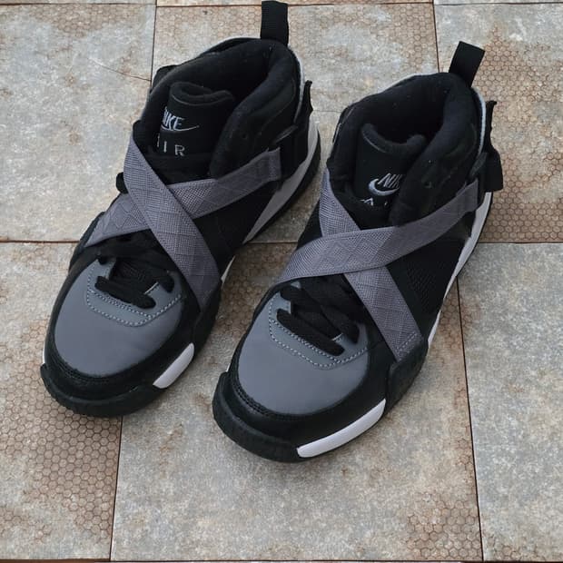 (230)나이키 에어 레이드 블랙 그레이