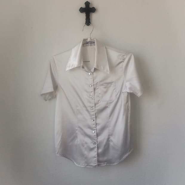 Glossy sliver mood shirt