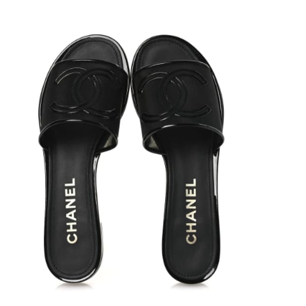 [정품] CHANEL 샤넬 CC 로고 메쉬 에나멜 뮬 샌들 240

