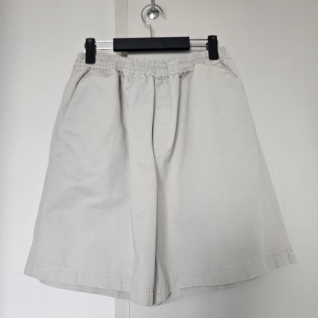 L)이얼즈어고 크림 컴포트 쇼츠(새제품급)