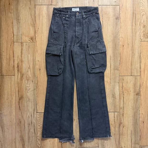 Vujade 007 Divisor Flared Cargo Pants