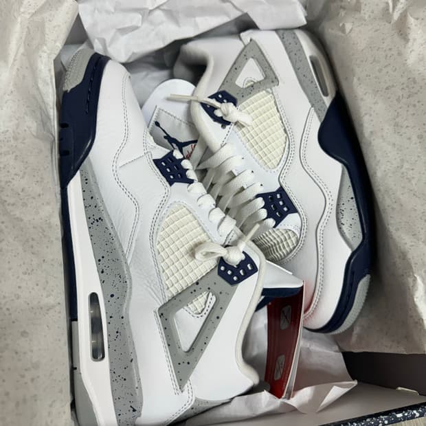 나이키 에어조던4 레트로 미트나잇 네이비