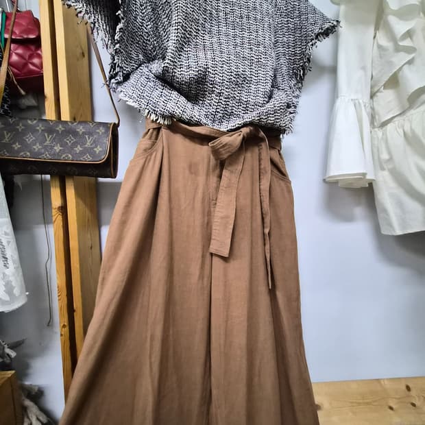 이로 여름 트위드 반팔 블라우스. 띠어리 린넨 와이드팬츠