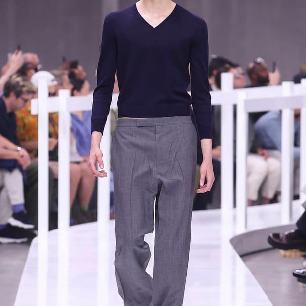 [100] 프라다 V넥 니트