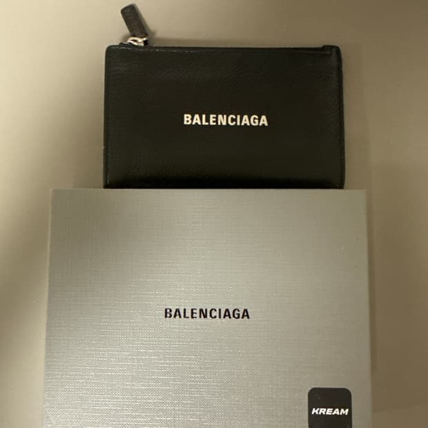 발렌시아가 카드지갑