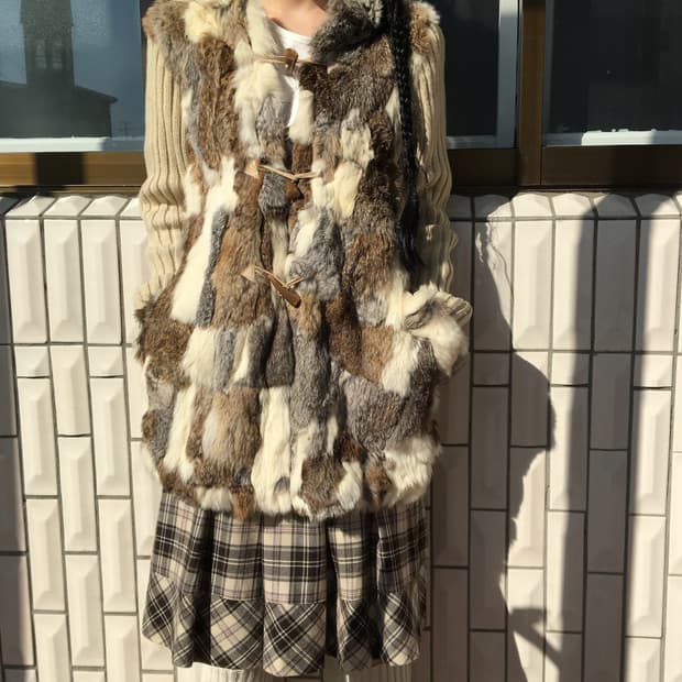 Rabbit fur duffle button hood knit cardi