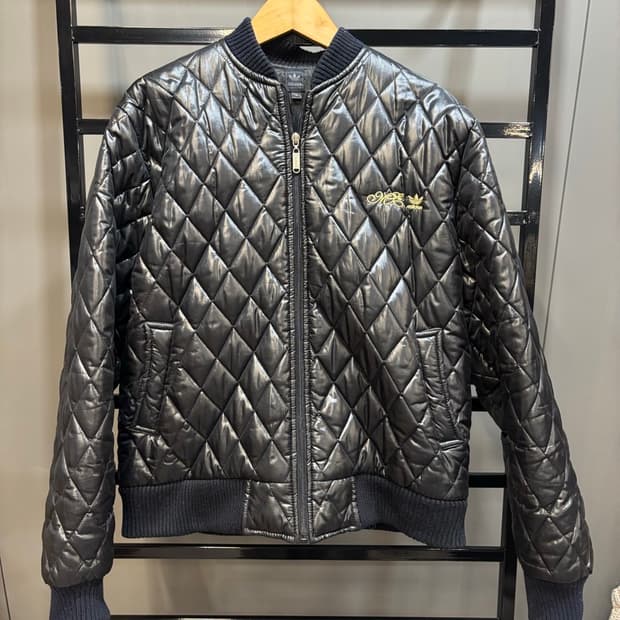 (M) 아디다스 유광 퀄팅 패딩점퍼 4.5