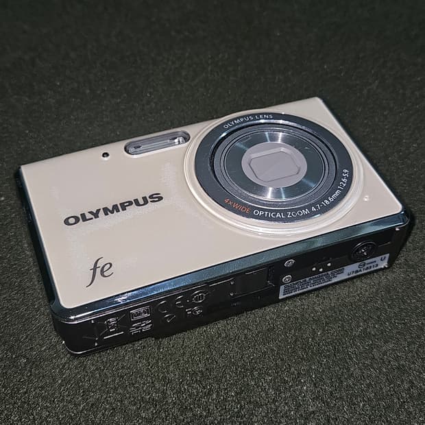 올림푸스 FE-4020 빈티지 디카 판매합니다