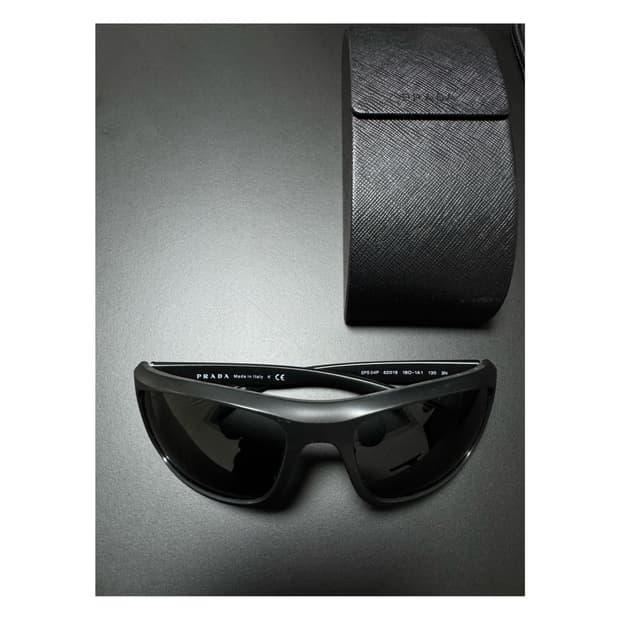 프라다 리네아 로사