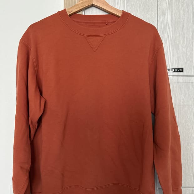 유니클로 맨투맨 라지