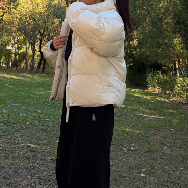 블랙업 아이보리 여성패딩