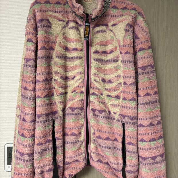 캐피탈 본 후리스