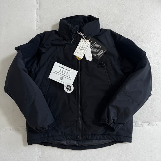 프리휠러스 utt 올어라운더 하드쉘 자켓 블랙 L 판매합니다