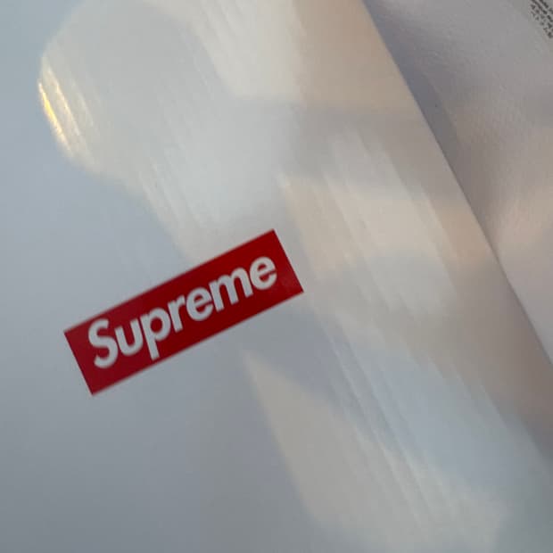 슈프림 트리 미개봉