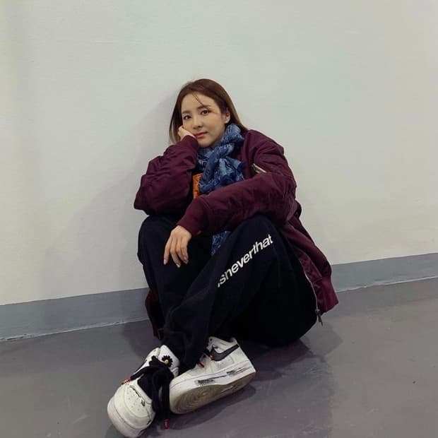 디스이즈네버댓 스웻팬츠 (소라색 / M사이즈)