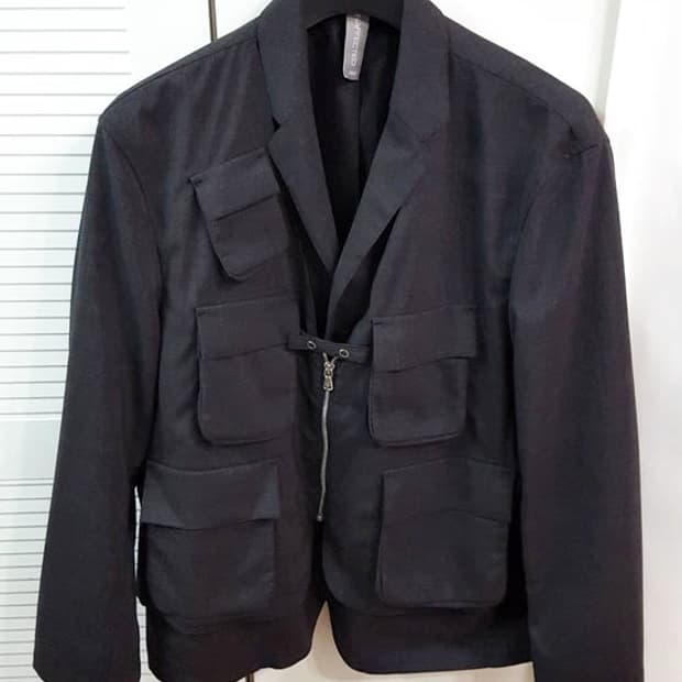 언어펙티드 레이어드 자켓 차콜 그레이 L
