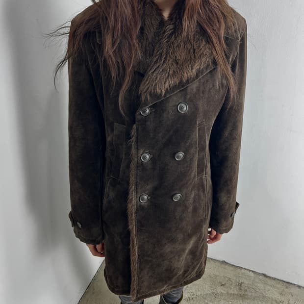 토네이도 마트 (Tornado Mart) 벨루어 퍼 트리밍 코트