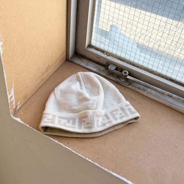 펜디 베이지 주카 울 비니