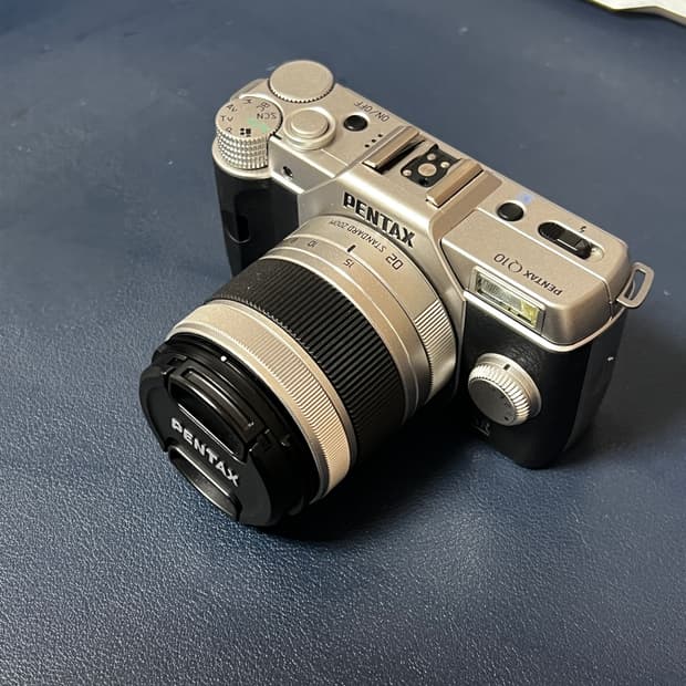 펜탁스 pentax q10 디지털카메라 일본판실버 (한국어 지원)