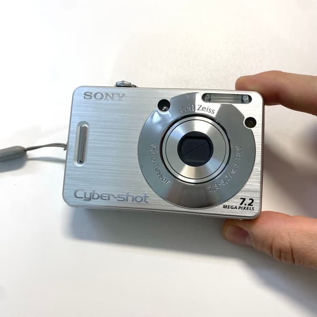 소니 사이버샷 DSC-W70 디지털 카메라