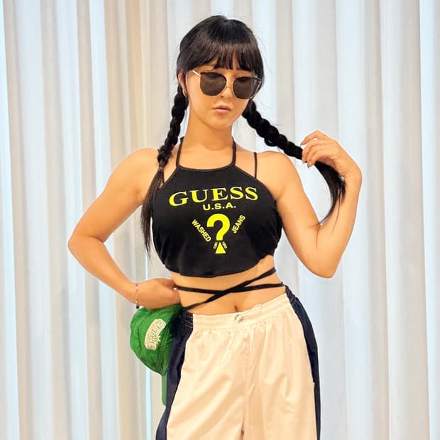 게스 스트랩 크롭탑