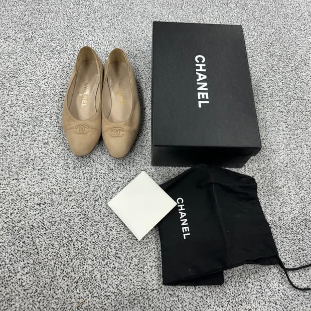 샤넬 스웨이드 플랫슈즈