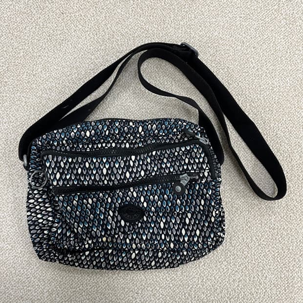 실측확인 키플링 디나 크로스백 가방 0210M