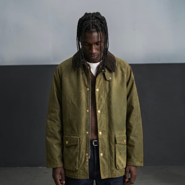 38/ 셀린느 21FW 금장버튼 왁스 자켓