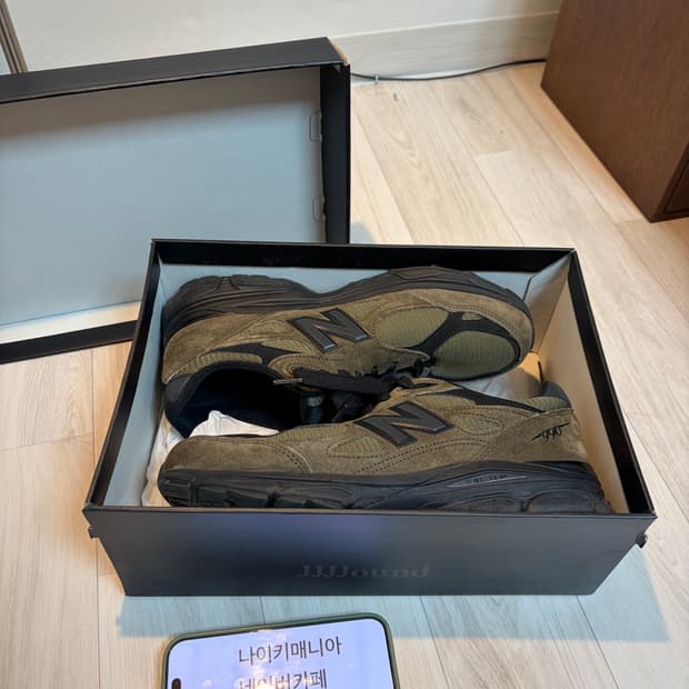 자운드 뉴발 990v3 블랙브라운