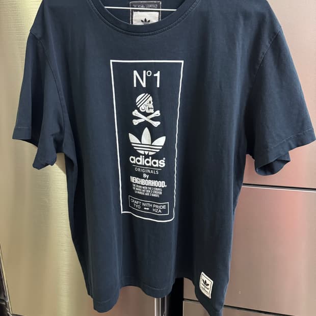 아디다스 네이버후드 반팔