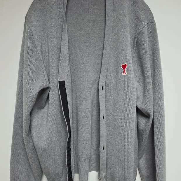 아미 하트 가디건