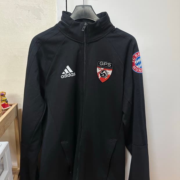 아디다스 FC 바이에른 뮌헨 트랙탑 S