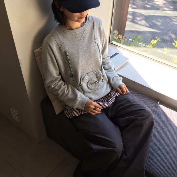 Ne-net camera sweatshirt