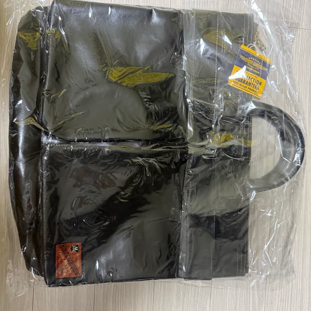 토이즈맥코이 헬맷백 브라운 