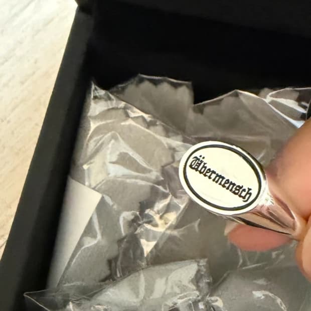 지드래곤 위버맨쉬 반지 새제품